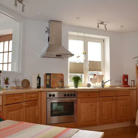 Apartment Zwischen Weinstrasse Und Pfaelzer Wald